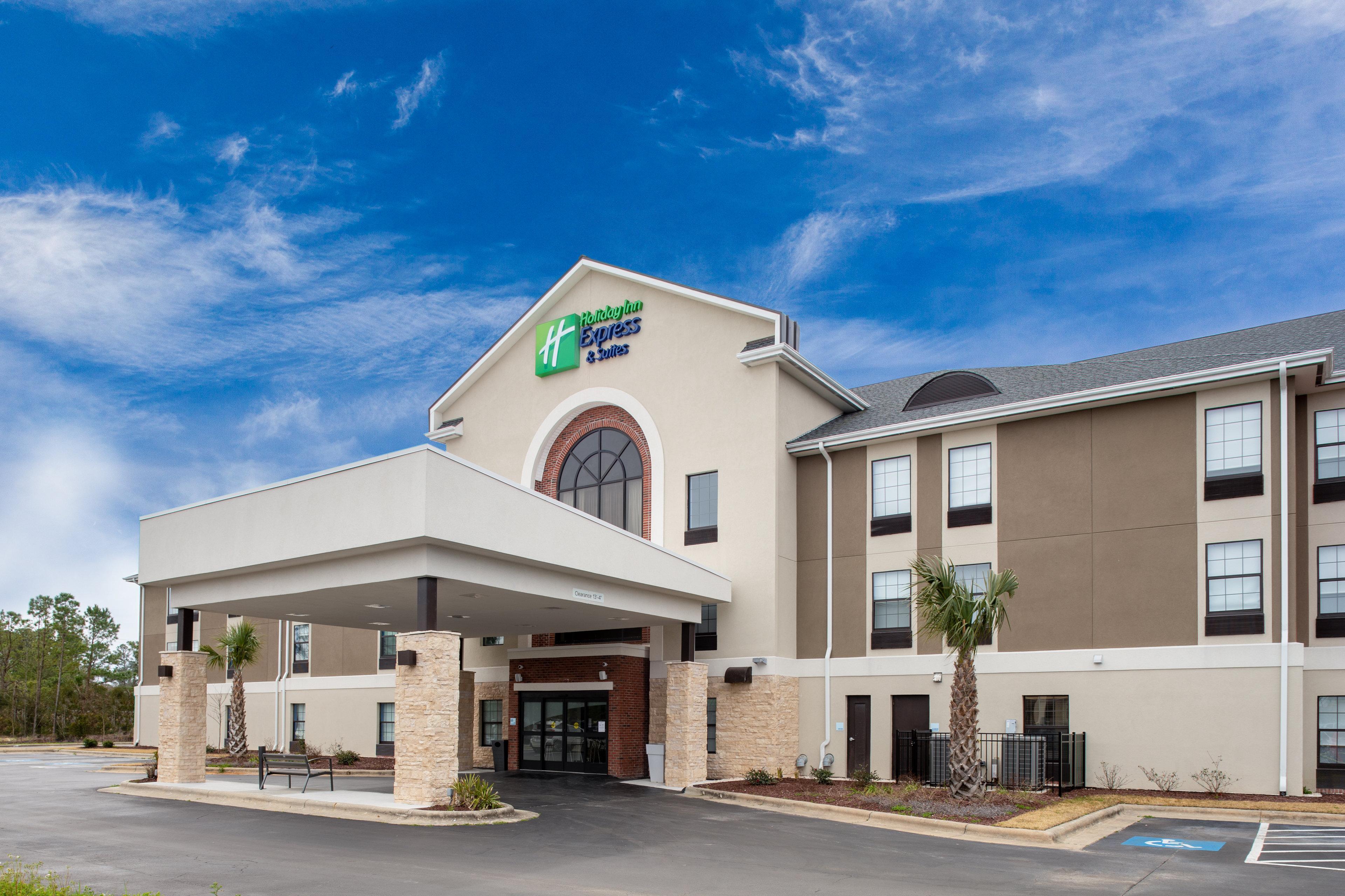 Holiday Inn Express & Suites - Morehead City By Ihg Exterior photo